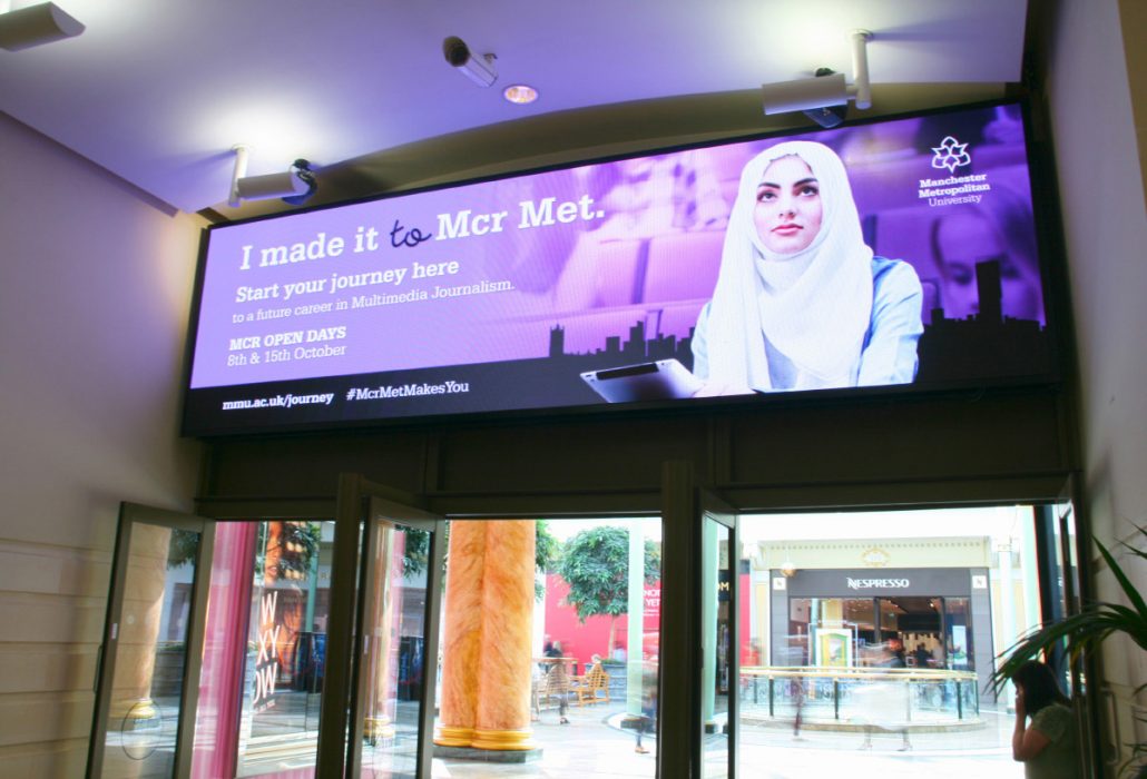 ADXBA Digital signage intu Trafford Centre